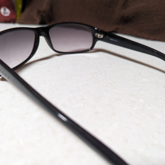 EUC BCBG Maxazria Maya sunglasses. As is condition. See images. - Picture 4 of 5